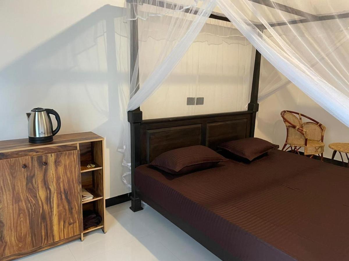 Thiliz Place Мириса Екстериор снимка